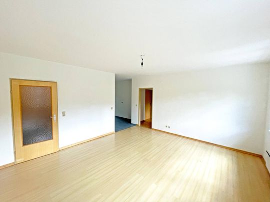 Helle 3-Zimmer-Wohnung mit Süd-Ostausrichtung im 2. Stock! - Foto 1