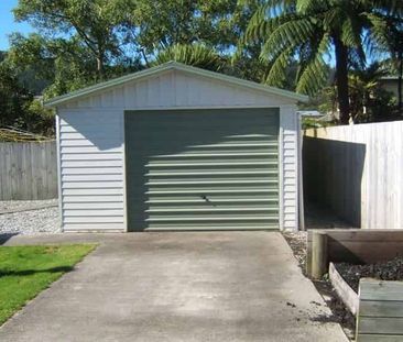 Four Bedroom Runanga Rental - Photo 2