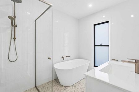 Brand new townhouse - Photo 4