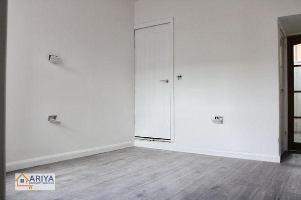 4 bedroom terraced house to rent - Photo 1