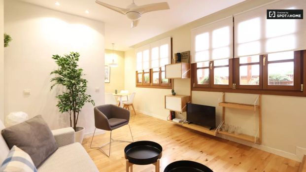 Spacious 1-bedroom apartment for rent in Centro - Photo 1