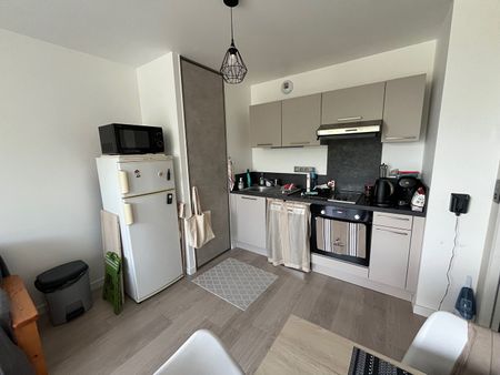 Location Appartement 2 pièces 38m² - Photo 4