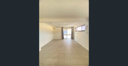 GREAT LOCATION – WITHIN THE MANSFIELD STATE HIGH AND WISHART STATE SCHOOL CATCHMENTS (4 BED 2 BATH 1 STUDY) - Photo 2