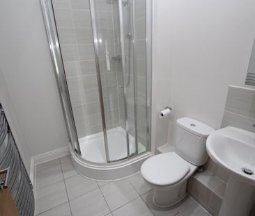 2 bedroom apartment to rent - Photo 4
