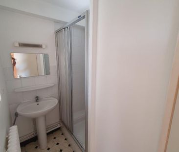 Location Appartement 2 pièces 35m² CLERMONT FERRAND 63000 - Photo 3