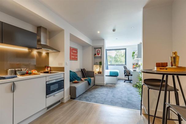 Studio to rent - Photo 1