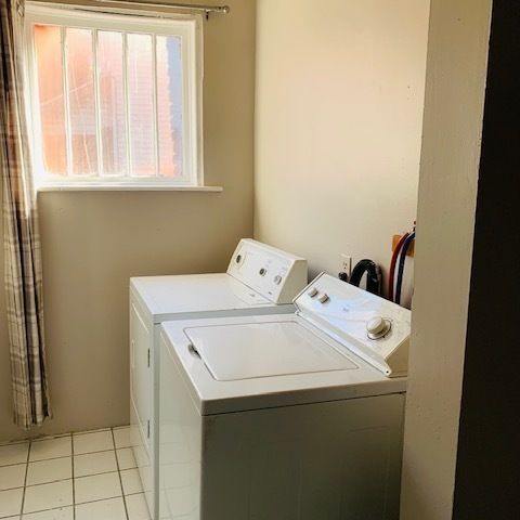 LARGE AND FURNISHED MAIN FLOOR UNIT- ALL INCLUSIVE + INTERNET! - Photo 1