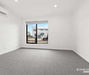 All New North-facing Charm with Study Nook - Photo 6