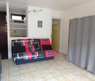 Location Appartement 1 pièce 25m² BORDEAUX 33000 - Photo 3