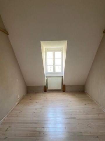 Location Maison 6 Pièces 126 m² - Photo 2
