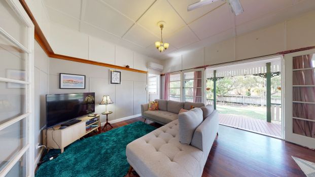 Quiet Convenience in the Heart of Currajong! - Photo 1