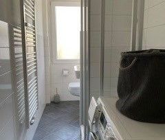 Einfach einziehen:Schick möblierte 1-Zimmer Wohnung mit Balkon - Photo 1