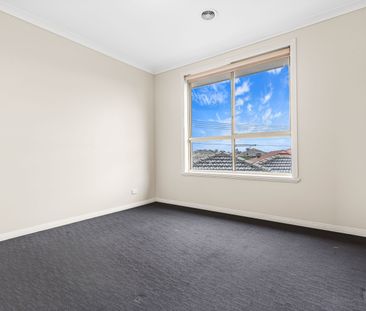 3 Bedroom Spacious Family Home! - Photo 6