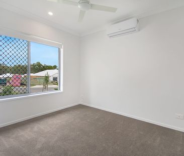 Brand New 3-Bedroom Home with Double Garage - Photo 4