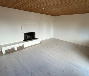 Idyllische 4.5-Zimmer-Wohnung mit Balkon und Garagenbox in Oberhasli - Foto 1
