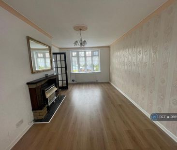 2 bedroom semi-detached house to rent - Photo 3