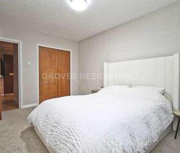 The Avenue, Worcester, KT4 - Photo 6