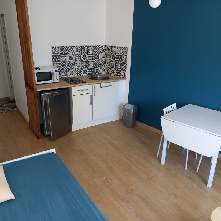 Appartement Laval 1 pièce(s) 18 m2 - Photo 1