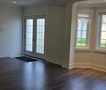 For Lease - 1 Hurst Avenue, Vaughan, Ontario - Photo 4