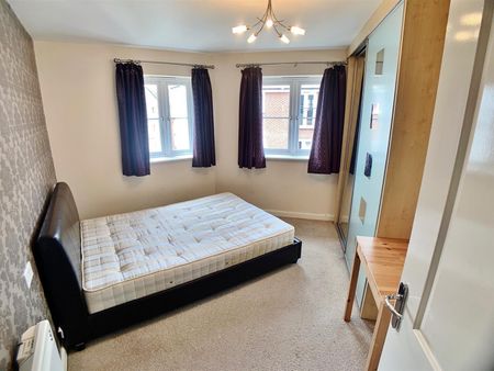 POPPLETON CLOSE, Coventry City Centre, CV1 - Photo 3