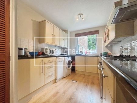 Portsmouth Road, Guildford - Photo 3