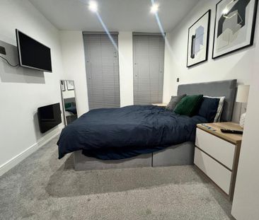 1 bedroom in a flat share to rent - Photo 4