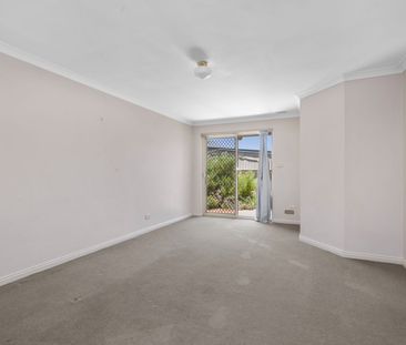 Well-Maintained 3x1 Unit in Convenient Boulder Location - Photo 3