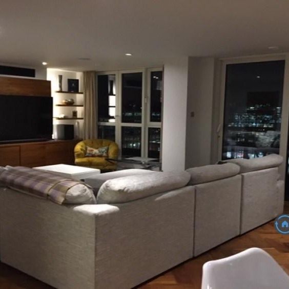 3 bedroom flat to rent - Photo 1