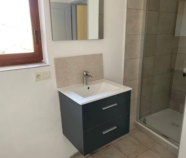 Location Appartement 3 pièces 59m² LES VANS 07140 - Photo 2