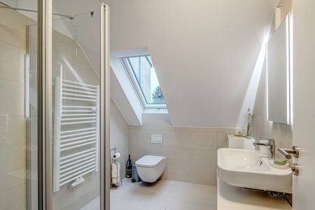 Wunderschöne Maisonette-Wohnung mit hochmoderner Küche - Foto 2