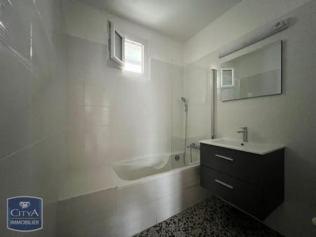 Location Appartement 3 pièces 50m² ST MARTIN D HERES 38400 - Photo 3