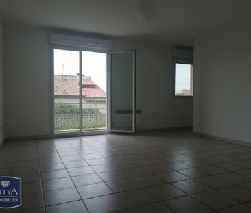 Location Appartement 2 pièces 45m² ST GILLES 30800 - Photo 1