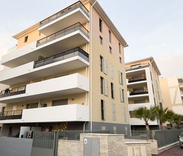 location vide 3p 67.70m² + terrasse + stationnement - Photo 4