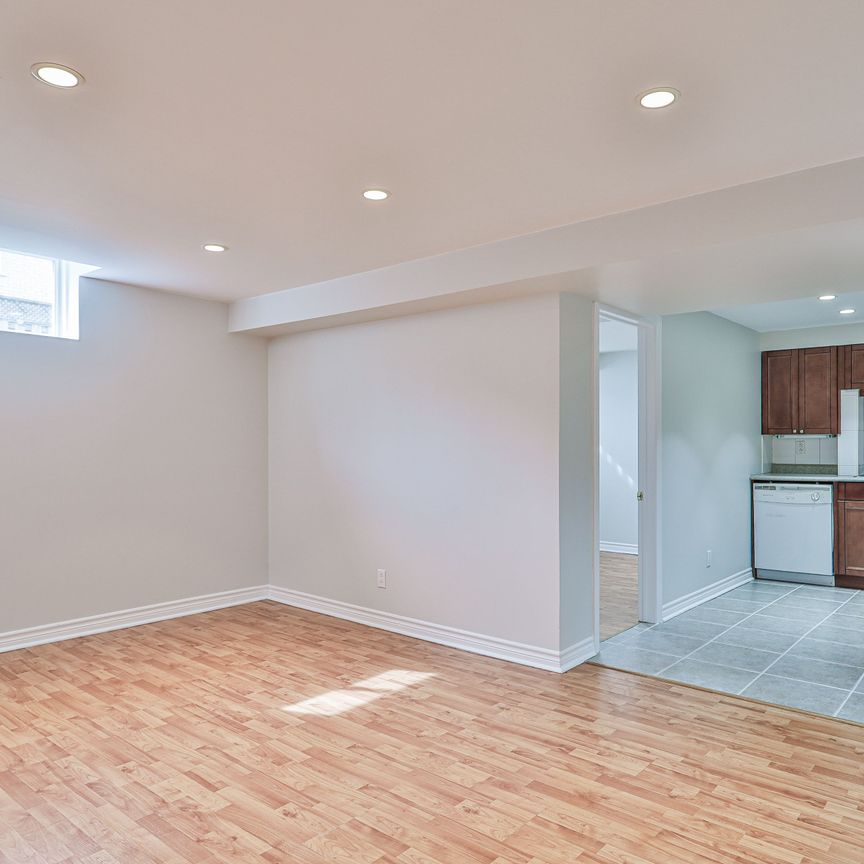 For Lease - 168 Wainscot Avenue Unit# Lower, Newmarket, Ontario - Photo 1