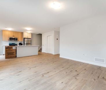 For Lease - 1126 Creekway Private, Kanata, Ontario - Photo 1