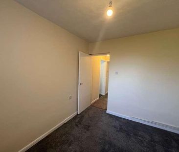 Coseley Hall, Bilston, WV14 - Photo 3