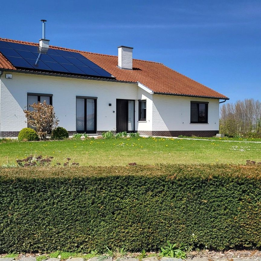 Prachtige bungalow in het lieflijke Neerlanden, temidden van de velden - Photo 1