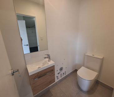 Modern Living - Photo 5