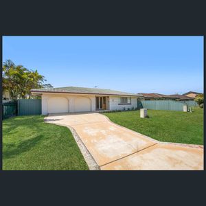 24 Kennedia Ct, North Lakes, Qld 4509 - Photo 3