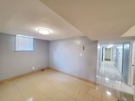 48 Laguna Crescent #Bsmt - Photo 5