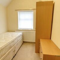 2 BEDROOM House - Terraced - Photo 1