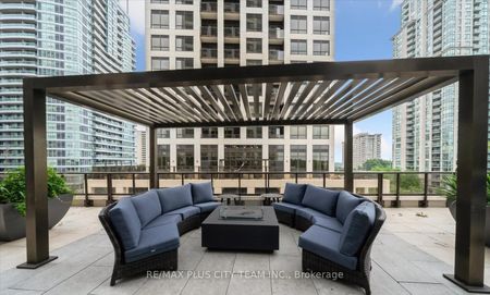 For Lease - 36 Elm Drive Unit# 2709, Mississauga, Ontario - Photo 4