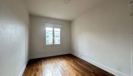 Appartement 4 pièces 92m2 REIMS 955 euros - Photo 3