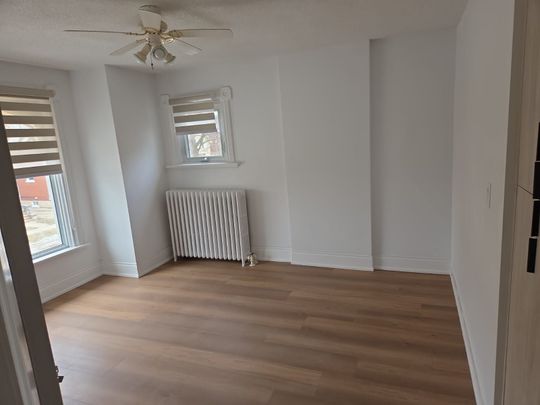 For Lease - 29 Nelson Street, Brant, Ontario - Photo 1
