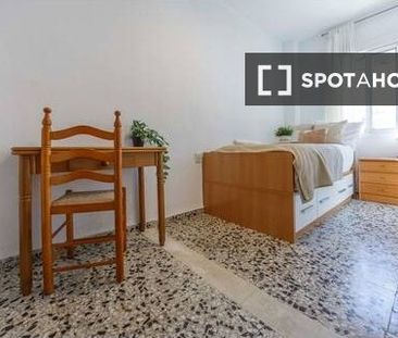 valencia, Valencian Community 46011 - Photo 6