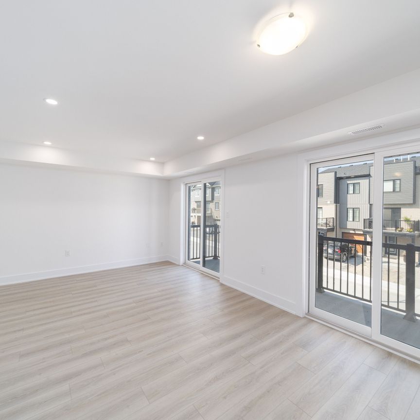 For Lease - 32 Wagon Lane Unit# 5, Barrie, Ontario - Photo 1