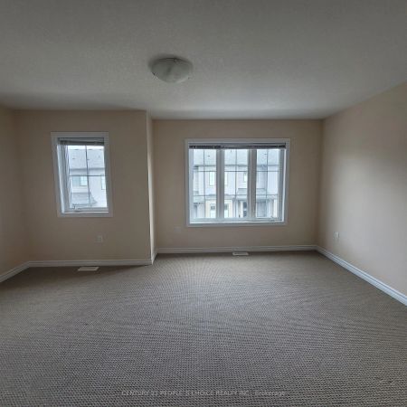 Property For Lease | X9236479 - Photo 2