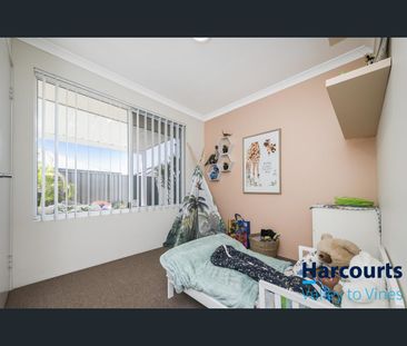 8 Noctis Way, Aveley, WA 6069 - Photo 3