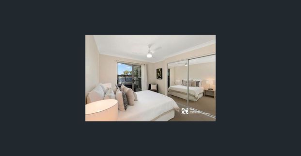 MODERN TWO BEDROOM UNIT IN VICTORIA POINT. NB RENT TO INCREASE TO $ 620 PER WEEK TWO MONTHS AFTER LEASE COMMENCES. - Photo 1