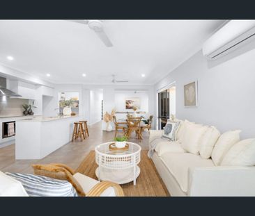 Bright, spacious family home! - Photo 1